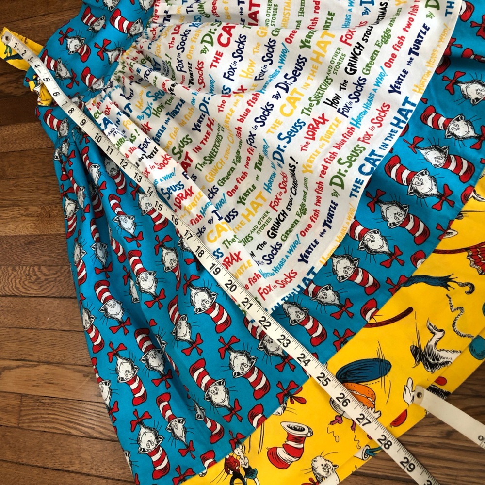 AWESOME Boutique CAT IN THE HAT apron knot dress size 8 - Picture 7 of 8